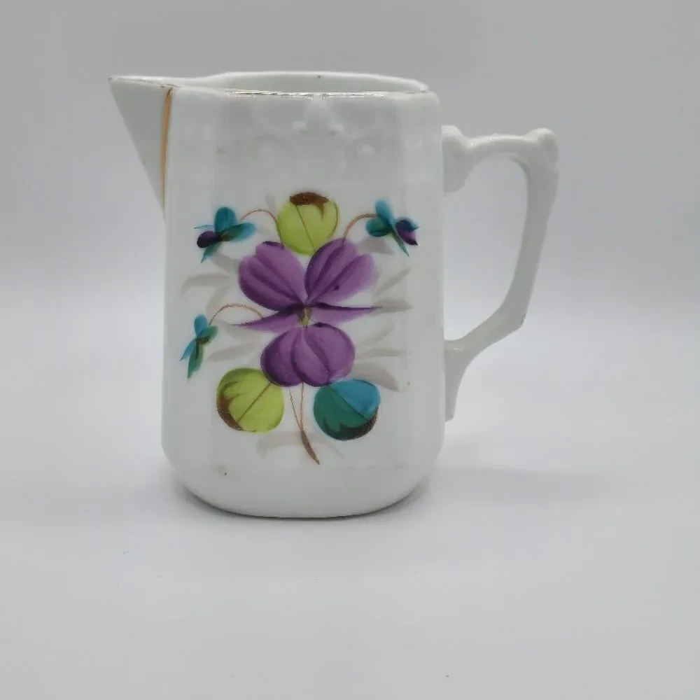 Vintage hand painted mini syrup/creamer dispenser